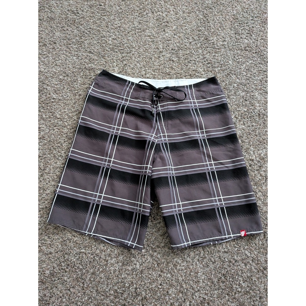 TYR Hybrid Shorts Size 36 Mens Black Gray Plaid Board Shorts